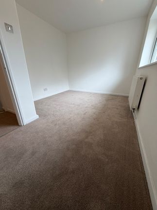 27, Middlesex Road, STOCKPORT photo 5