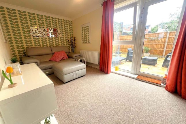 1 Theo House,, Bastins Close, Southampton photo 3