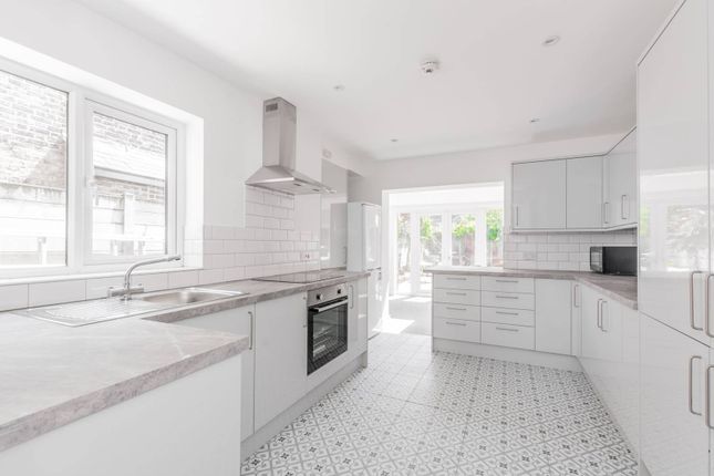Thumbnail Property to rent in Harold Road, Plaistow, London