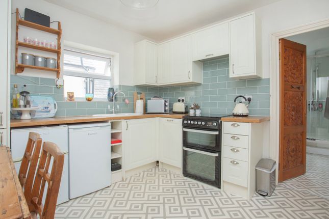 92, Nelson Road, Whitstable photo 3