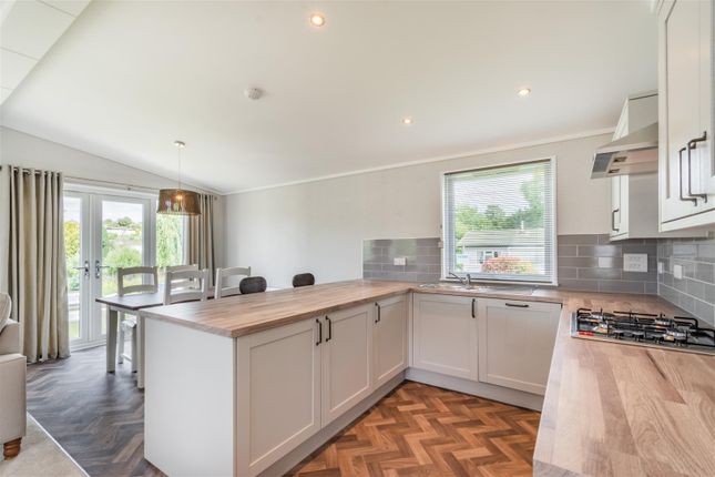 Mobile/park home for sale in Lower Road, East Farleigh, Maidstone