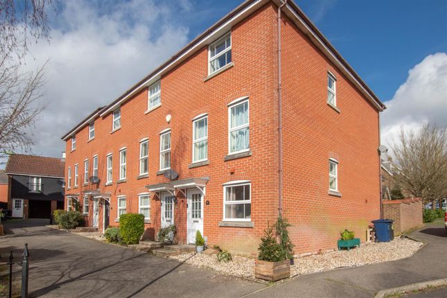 Town house for sale in Chapelwent Road, Haverhill