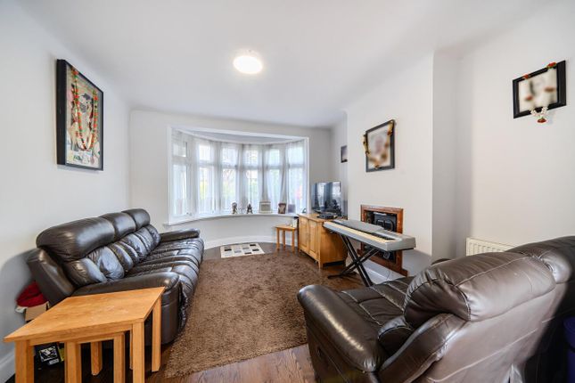 61, Drummond Drive, Stanmore photo 2
