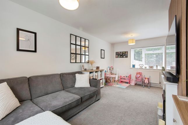 59, Tedder Avenue, Henlow photo 4