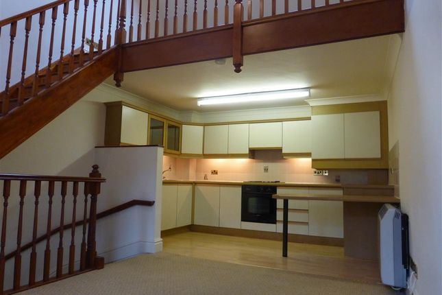 Mews house to rent in Crescent Passage, Wisbech