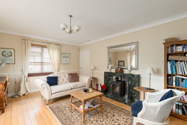 25, Redford Loan, Edinburgh photo 4