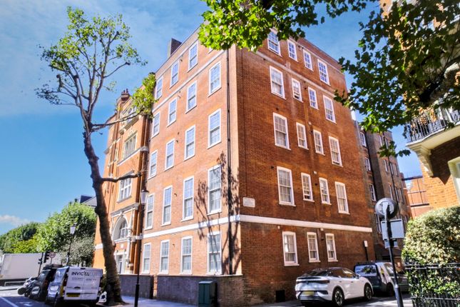 Flat 8, 3 The Mansions, London photo 2
