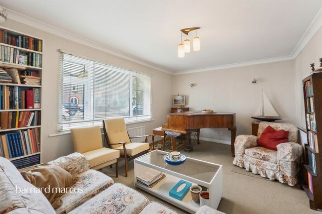 62a, Dukes Avenue, New Malden photo 4