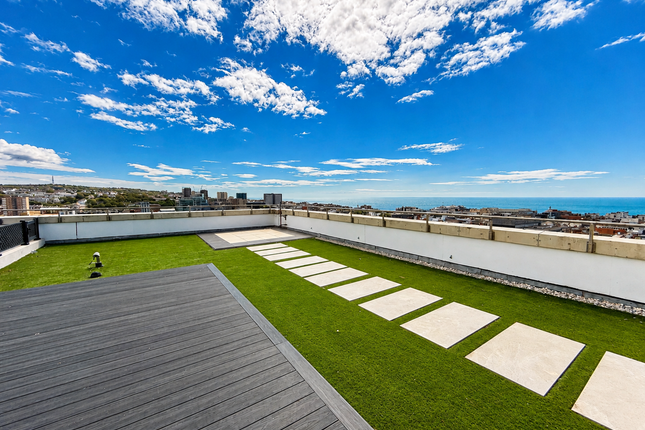 Penthouse, Penthouse Apartment, Tower Point, North Road, Brighton photo 2