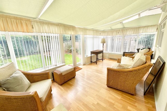 8 Timberfields, Stone photo 3
