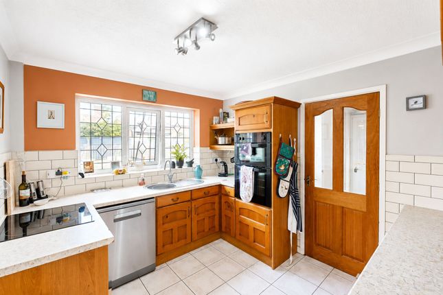 15 Sanderling Close, Bolton photo 3