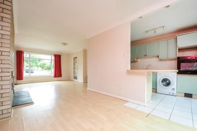 Grahame Close, Didcot photo 3