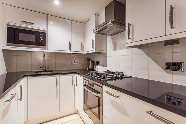 Flat for sale in Southwell Gardens, London