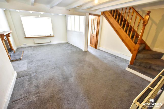 17, Grove Place, Haverfordwest photo 2