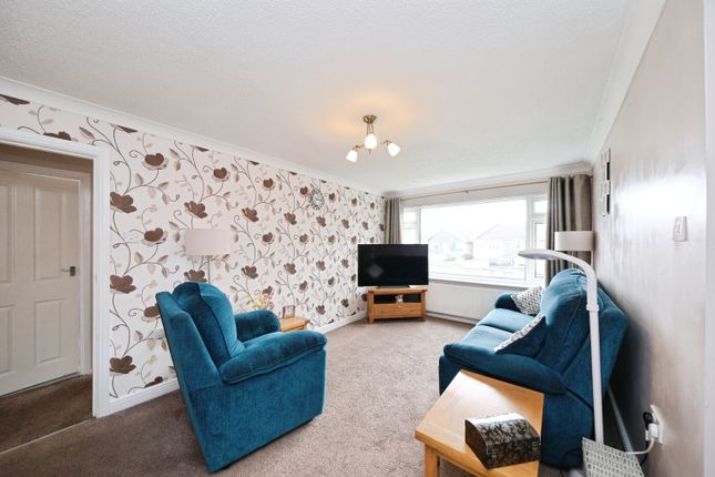 12, Perth Close, Mansfield photo 3