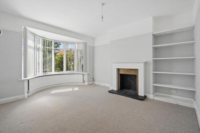 6, Lyncroft Avenue, Pinner photo 4