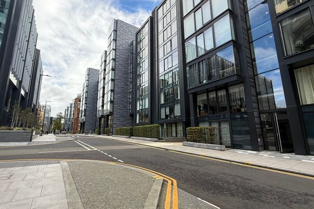Flat 21, 5 Simpson Loan, Edinburgh photo 2