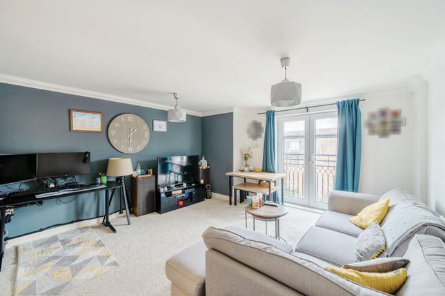 Flat for sale in Causton Gardens, Eastleigh, Hampshire