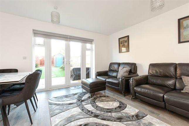 2-bed semi-detached on Valley Drive Forge Wood, Crawley, £375,000