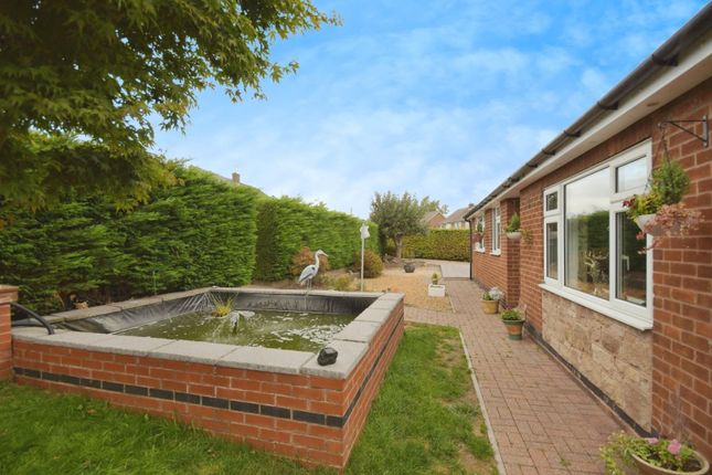 2, Elvin Way, Chesterfield photo 2