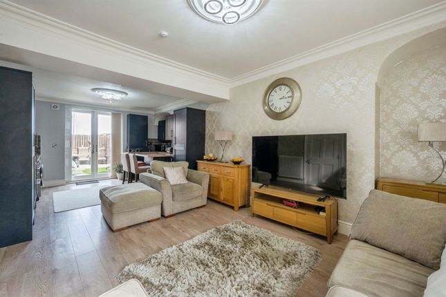 Apartment 1, The Old Vicarage, Stonegate, Doncaster photo 3