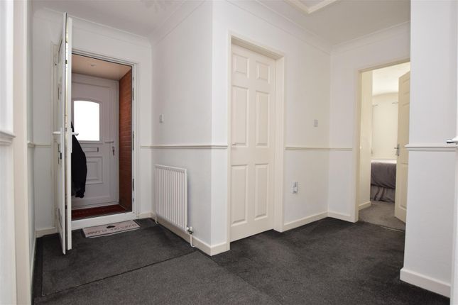 14, Lon Eirin, Abergele photo 2
