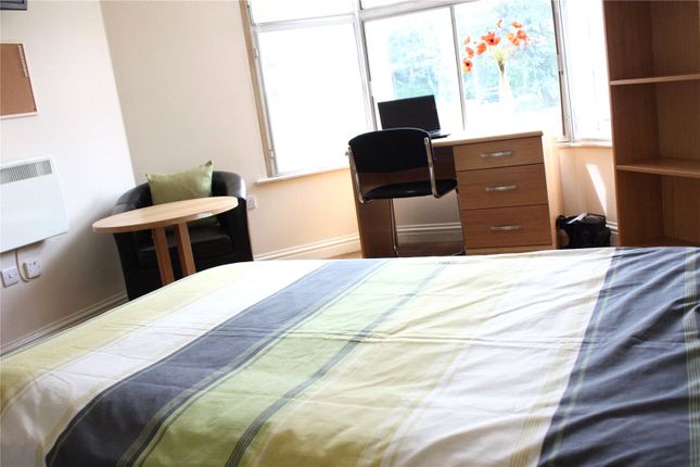 Thumbnail Room to rent in Highfields Road, Town Centre