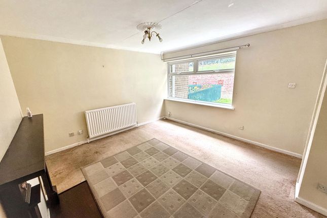 61, Tennyson Gardens, Stanley photo 2