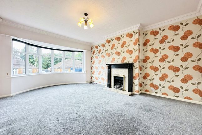 17, High Moor Crescent, West Yorkshire photo 2