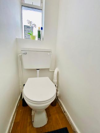 16, Rochester square , London  photo 5