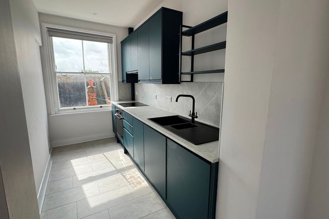 Flat 2, Faversham photo 2