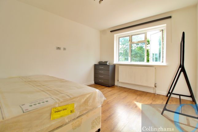 Thumbnail Room to rent in Lakehall Gardens, Thornton Heath