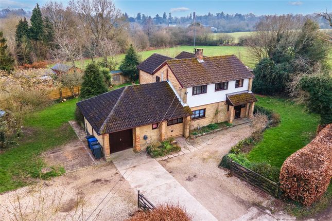 Thumbnail Detached house for sale in Lutmans Haven, Knowl Hill, Reading, Berkshire