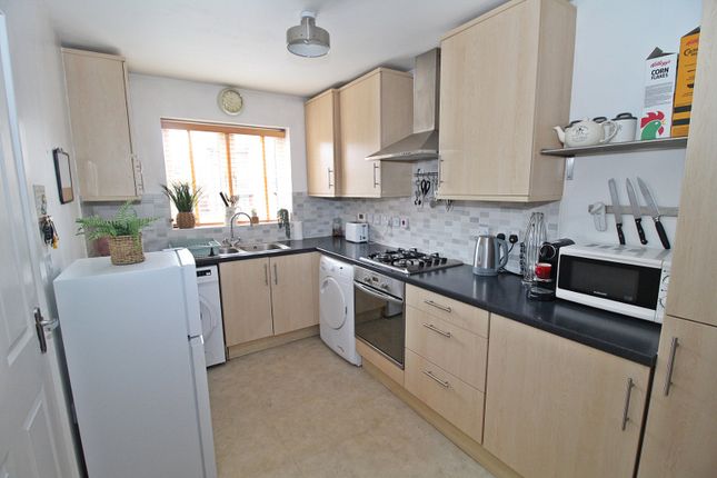 48 Maple Close, Pulloxhill, Bedfordshire photo 4