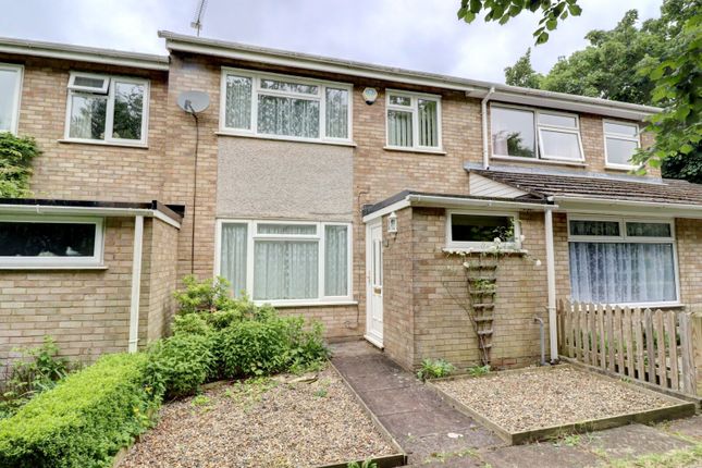 Thumbnail Terraced house for sale in Heather Walk, Hazlemere, High Wycombe, Buckinghamshire