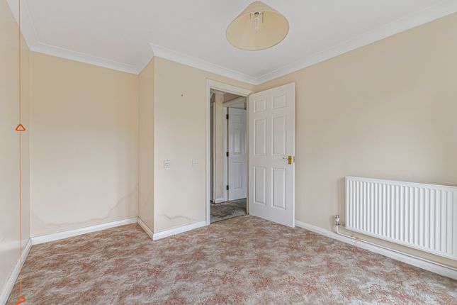 Bedroom 2 (2)