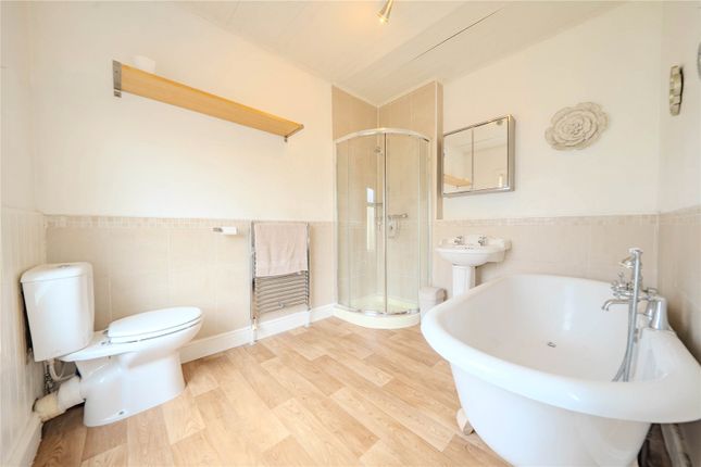 12, Woodlands Terrace, Pudsey photo 4