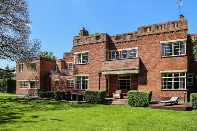 Thumbnail Detached house for sale in Avenue Road, Stratford-Upon-Avon, Warwickshire