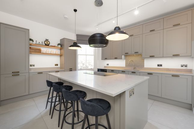 Draycott, Draycott Avenue, London photo 3