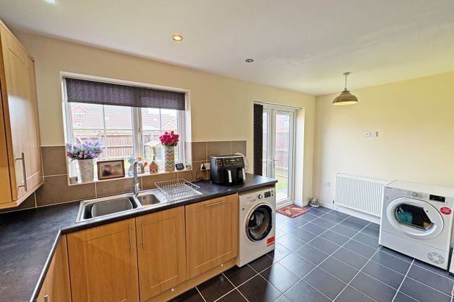 34, Churchill Avenue, Skegness photo 4