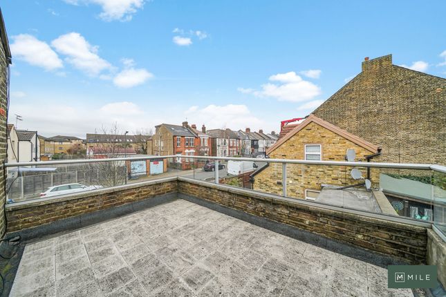 Terraced house for sale in Wrottesley Road, London