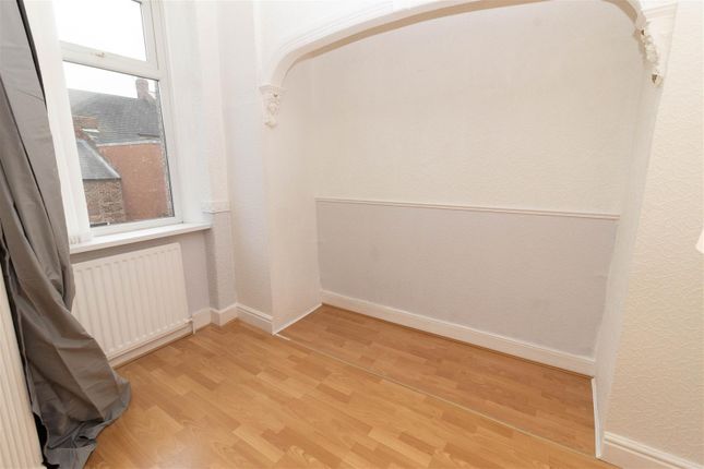 Flat to rent in Moore Street, Gateshead