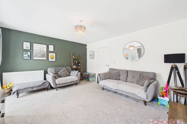 4 Mottram Gardens, Wrexham photo 3