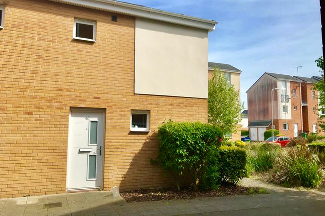 1-bed flat on BRIDGEND, £950/mo
