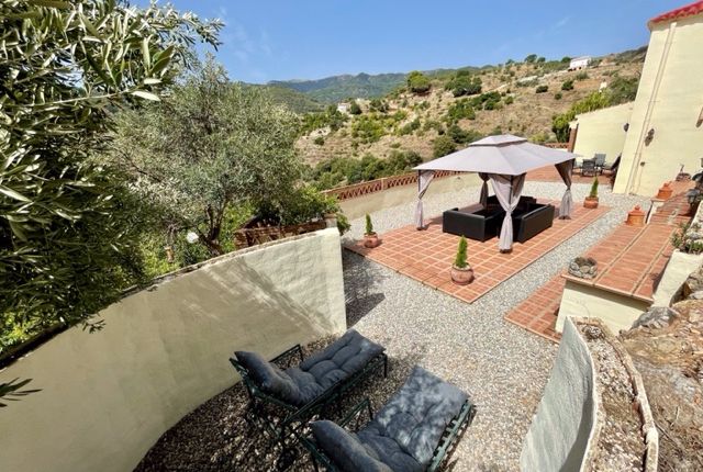 Country house for sale in Molinillo, Yunquera, Málaga, Andalusia, Spain