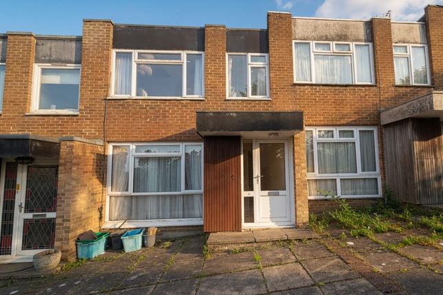 3-bed house on 31, Deepfield Way, Coulsdon, £290,000