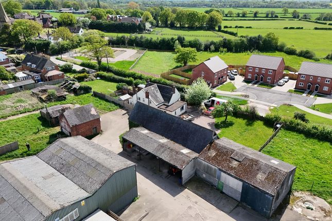 Lower Farm Barns, Common Lane, Stafford photo 2
