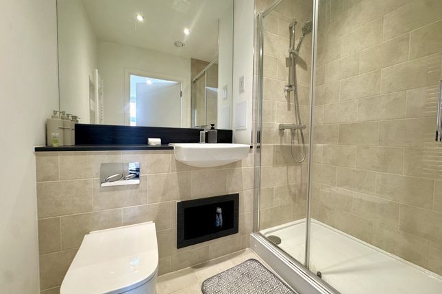 Flat 167, Arusha Court, Hayes photo 3