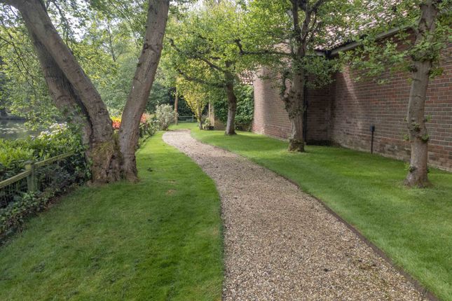 Town house for sale in Lexden Park, Colchester