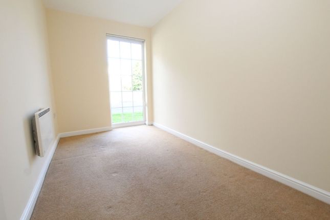 Flat for sale in Gale Close, Littleborough